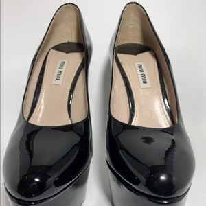MIU MIU black patent leather pumps size 8